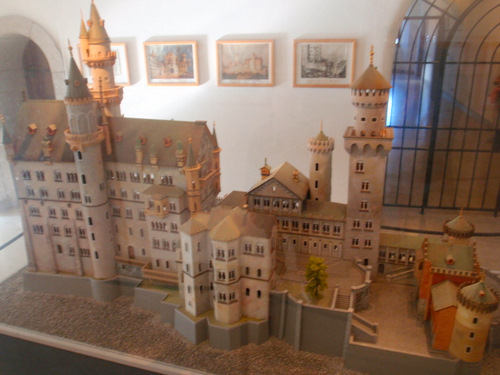 Model of Neuschwanstein showing the layout.